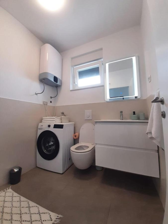 Apartments Anda Нин Екстериор снимка