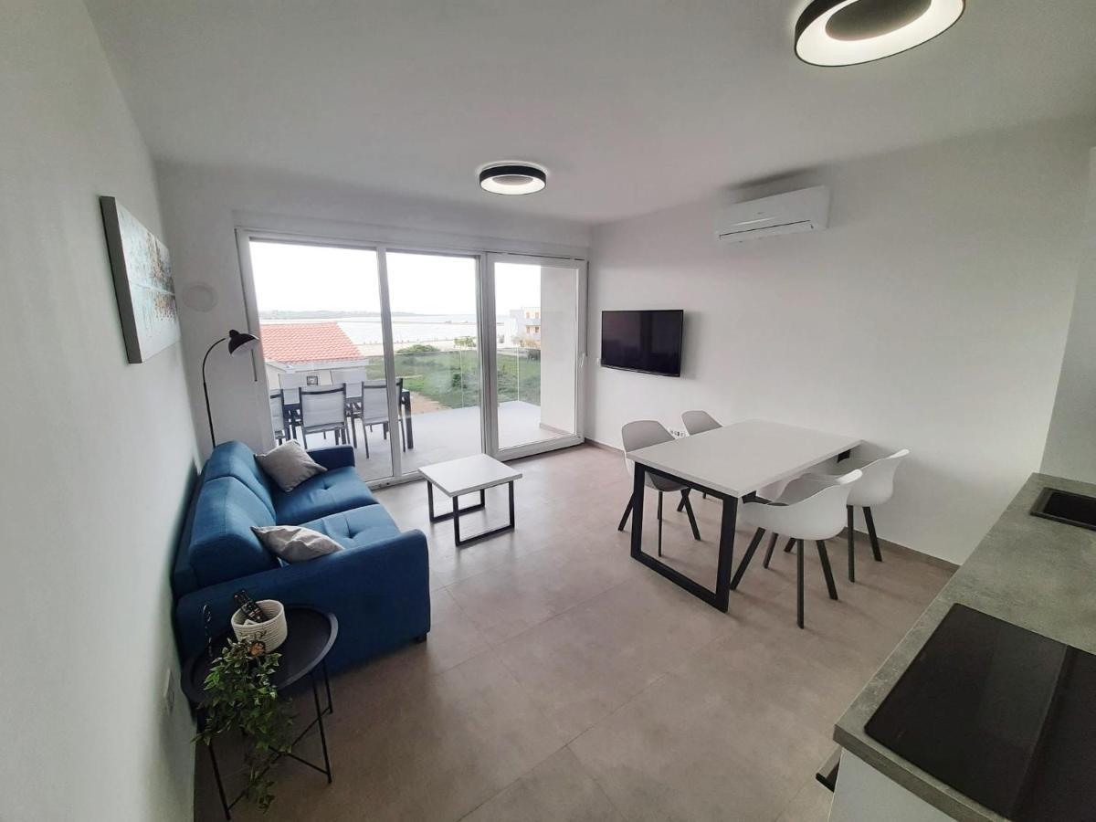 Apartments Anda Нин Екстериор снимка
