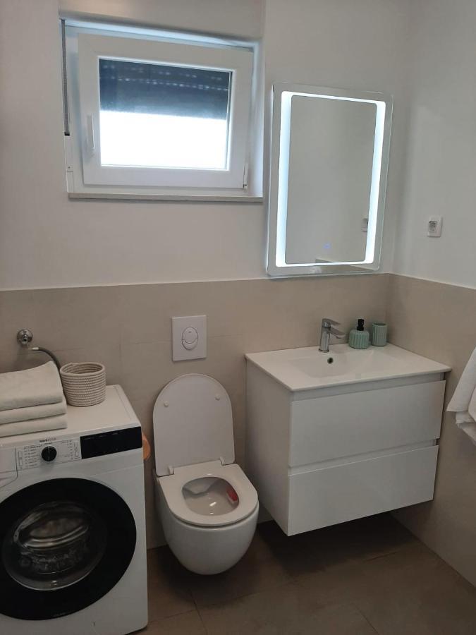 Apartments Anda Нин Екстериор снимка