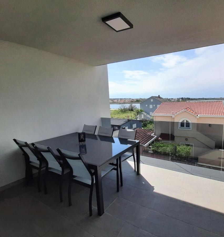 Apartments Anda Нин Екстериор снимка